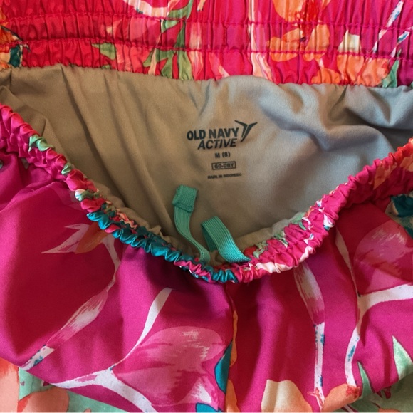 Girls old navy active shorts tropical - Picture 2 of 4